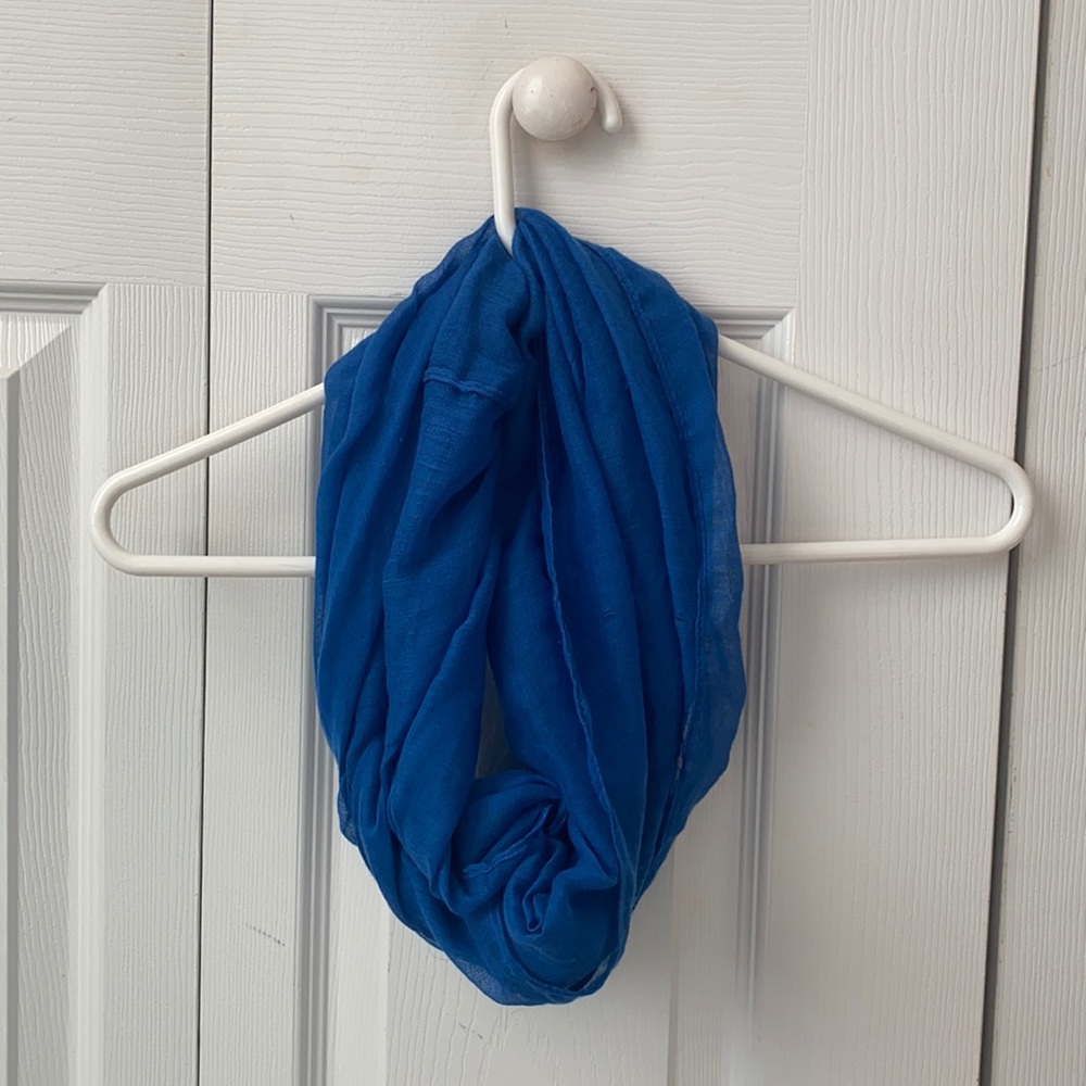 Lightweight Scarves